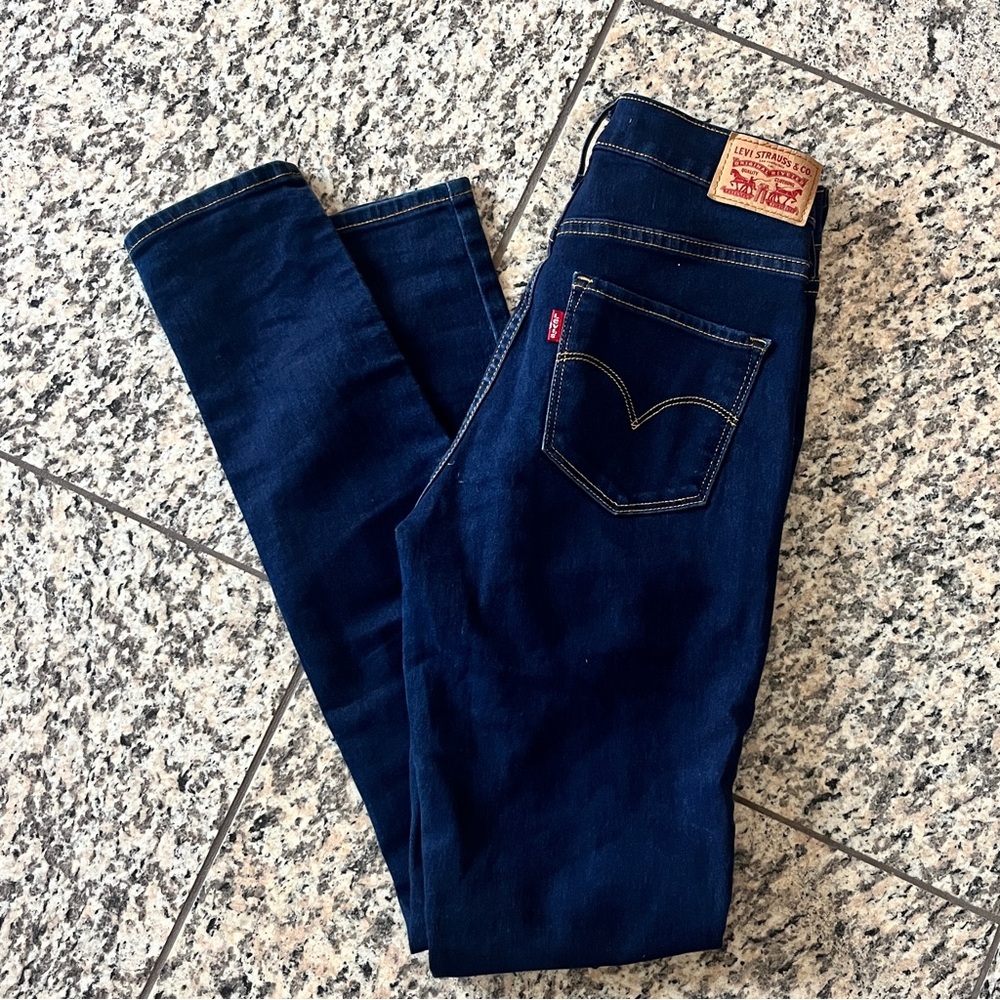 Levi's 311 Women's Dark Blue Jeans 26x32
